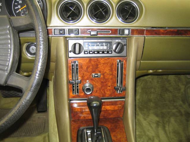 Mercedes-Benz 280 SLC