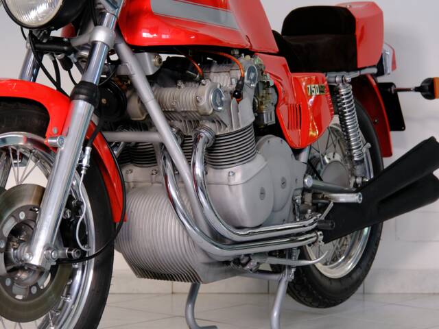 MV Agusta 750 S America