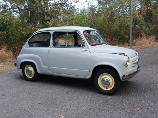 FIAT 600