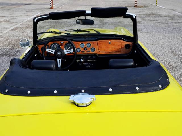 Triumph TR 6