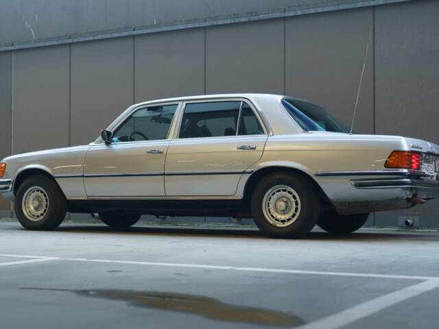 Mercedes-Benz 450 SEL 6,9