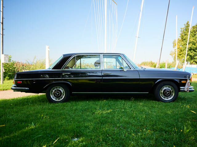 Mercedes-Benz 300 SEL 4.5
