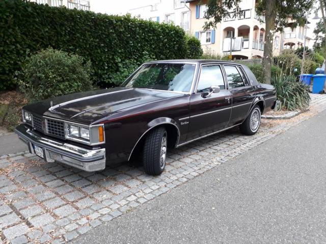 Image 1/19 of Oldsmobile Cutlass Supreme (1987)