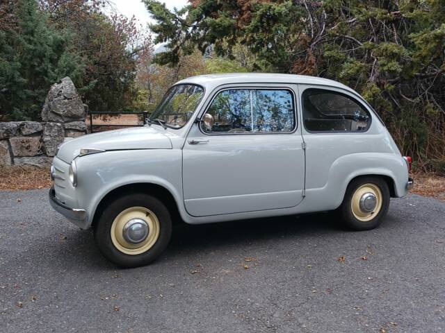 FIAT 600