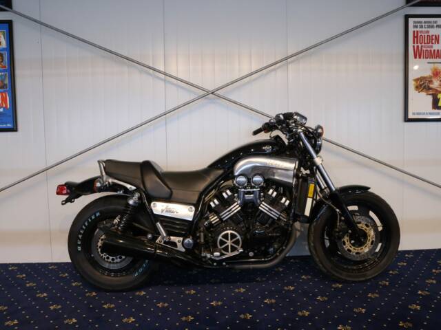 Yamaha V-Max 1200