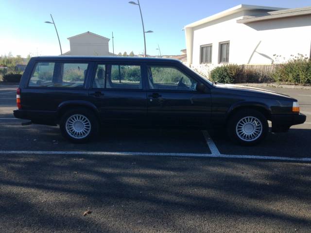 Bild 1/23 von Volvo 940 2.4D GL (1992)
