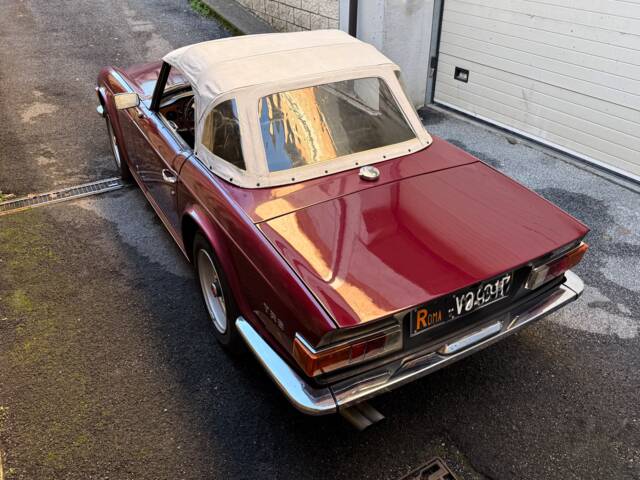 Triumph TR 6 PI