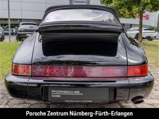 Porsche 911 Carrera 4