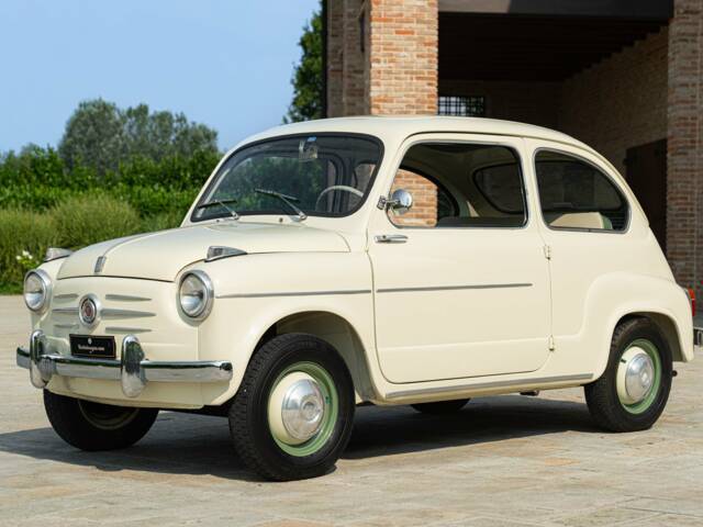 Bild 1/44 von FIAT 600 (1958)
