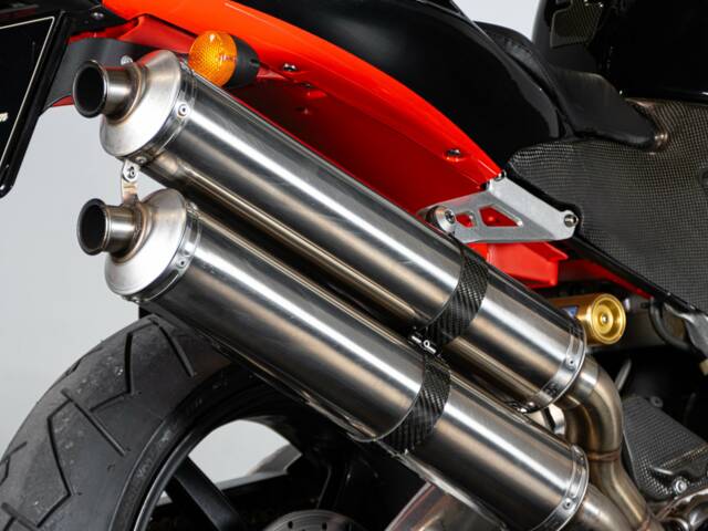 Aprilia RSV 1000 V60