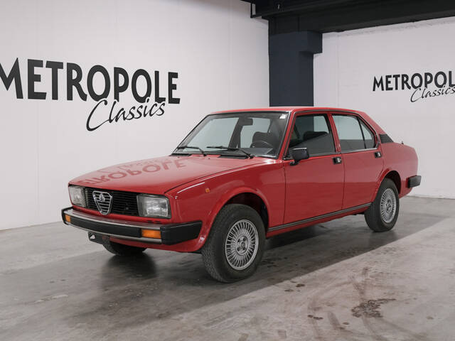 Immagine 1/20 di Alfa Romeo Alfetta 2.0 L (1979)