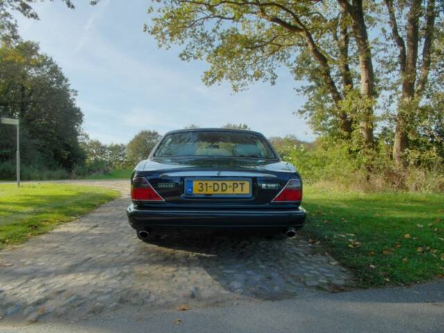Jaguar XJ12 6.0