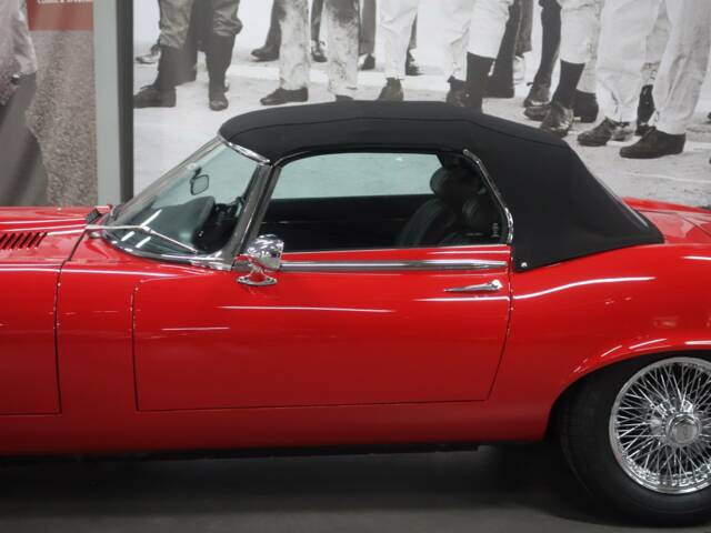 Jaguar E-Type V12
