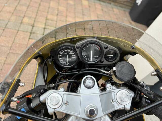 Yamaha FZR 400