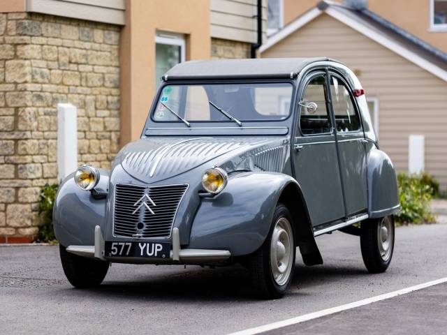 Image 1/8 of Citroën 2 CV (1960)