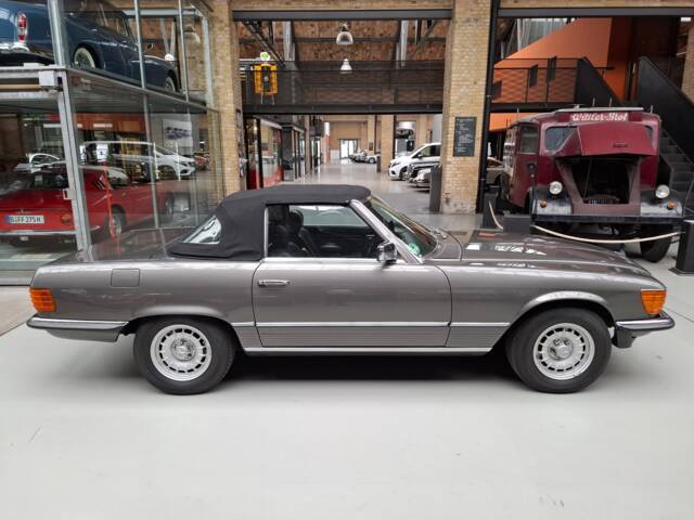 Mercedes-Benz 280 SL