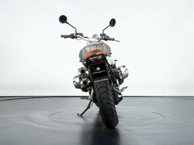 BMW R NineT