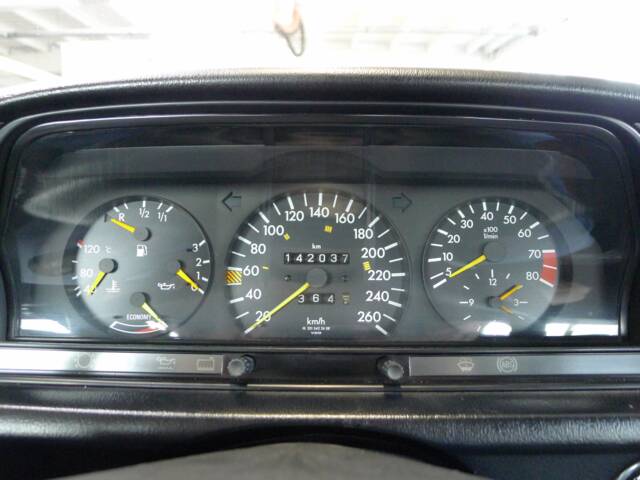 Mercedes-Benz 190 E 2.3-16