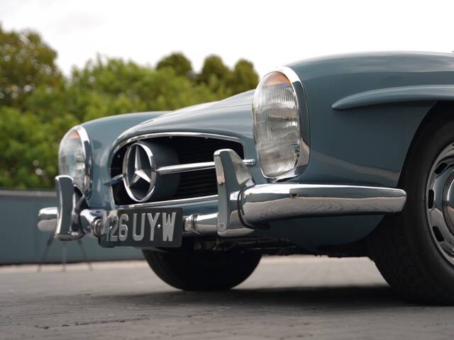 Mercedes-Benz 300 SL Roadster
