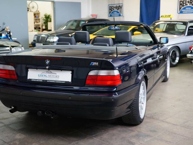 BMW 318i
