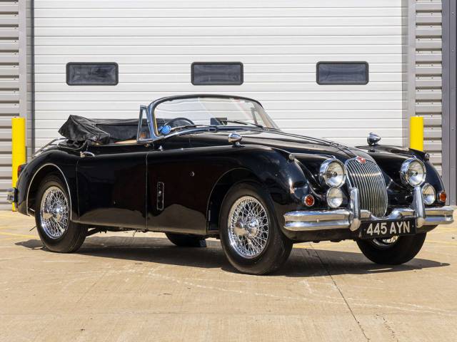 Image 1/50 of Jaguar XK 150 3.8 S DHC (1960)