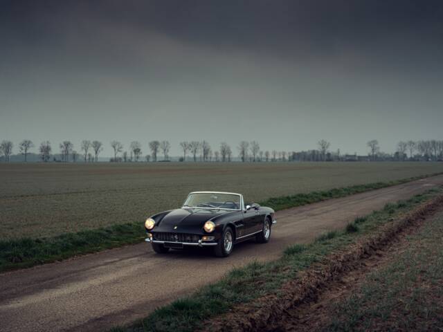 Ferrari 275 GTS