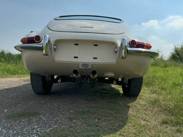 Jaguar E-Type 3.8 Flat Floor