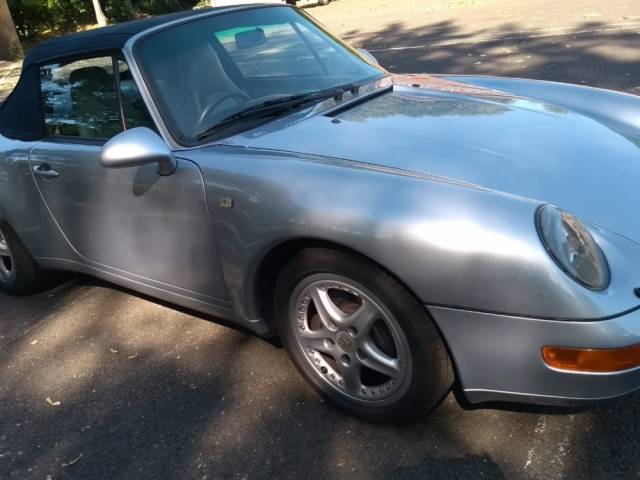 Porsche 911 Carrera