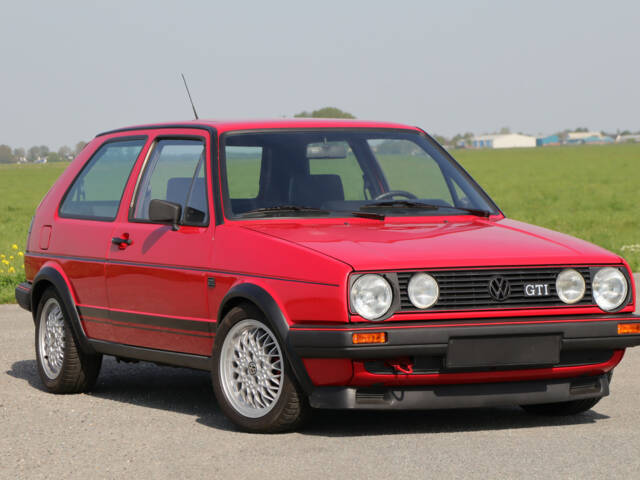 Immagine 1/36 di Volkswagen Golf Mk II Gti 1.8 (1988)