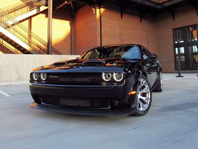 Dodge Challenger SRT "Black Ghost"