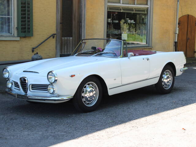 Imagen 1/13 de Alfa Romeo 2600 Spider (1966)