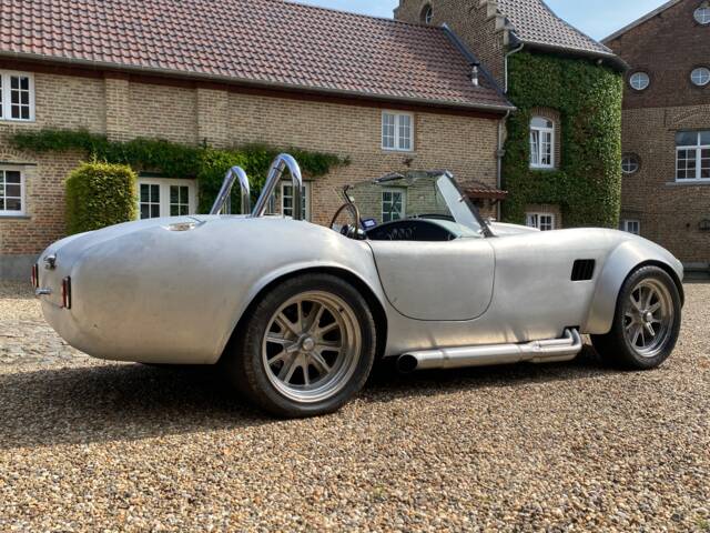 AC Cobra 427