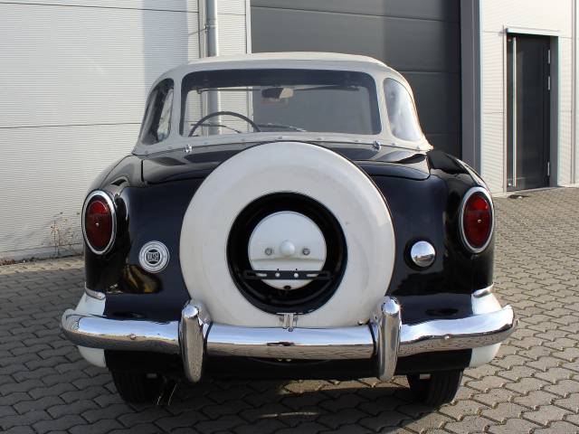 Nash Metropolitan