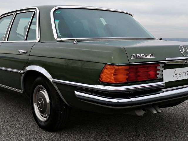 Mercedes-Benz 280 SE