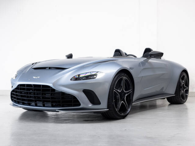 Bild 1/47 von Aston Martin V12 Speedster (2021)