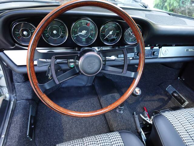 Porsche 911 2.0 T