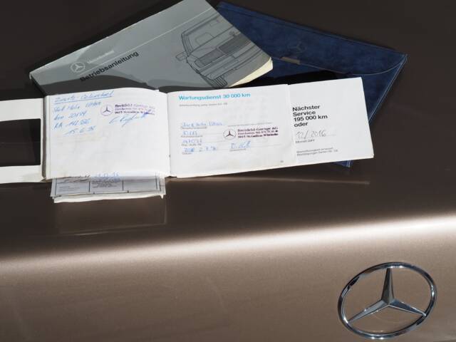 Mercedes-Benz 300 E 4-Matic