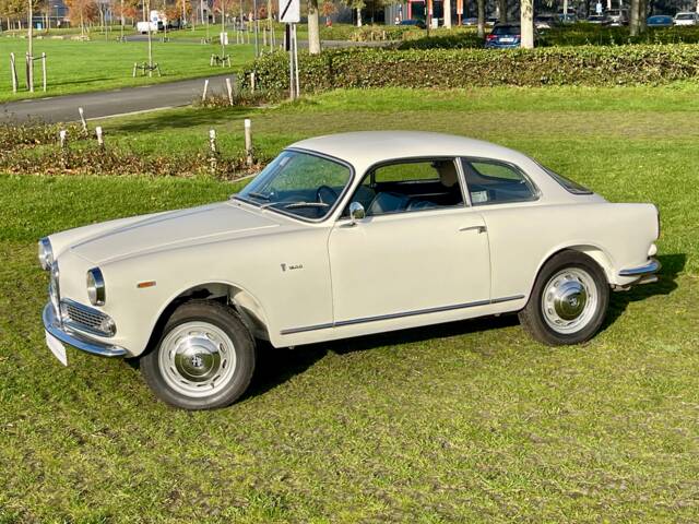 Alfa Romeo Giulia 1600 Sprint