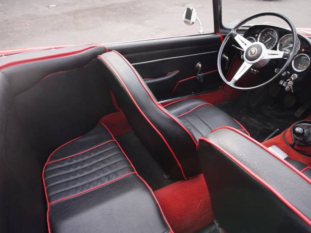 Alfa Romeo 2000 Spider