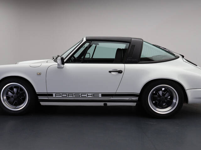 Immagine 1/10 di Porsche 911 SC 3.0 (1983)