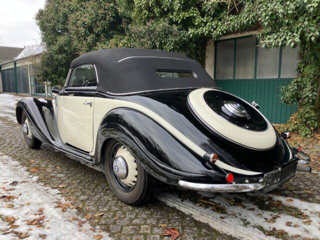 BMW 327