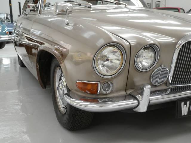 Jaguar Mk X 3.8