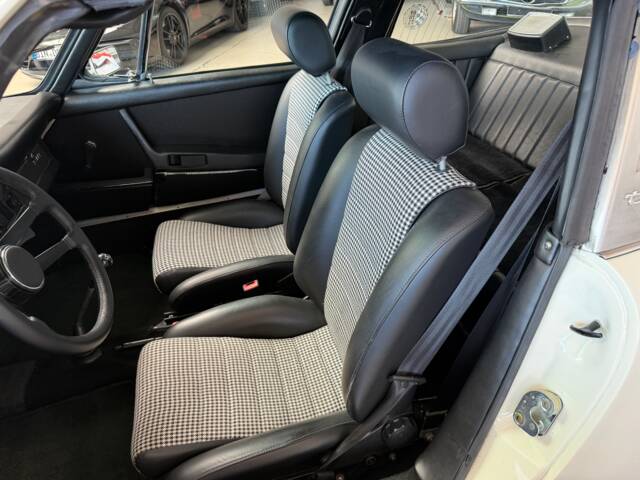 Porsche 911 2.2 T