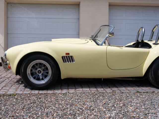 AC Cobra 289
