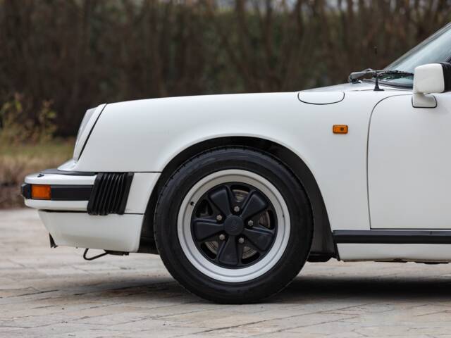 Porsche 911 Carrera 3.2 (WTL)