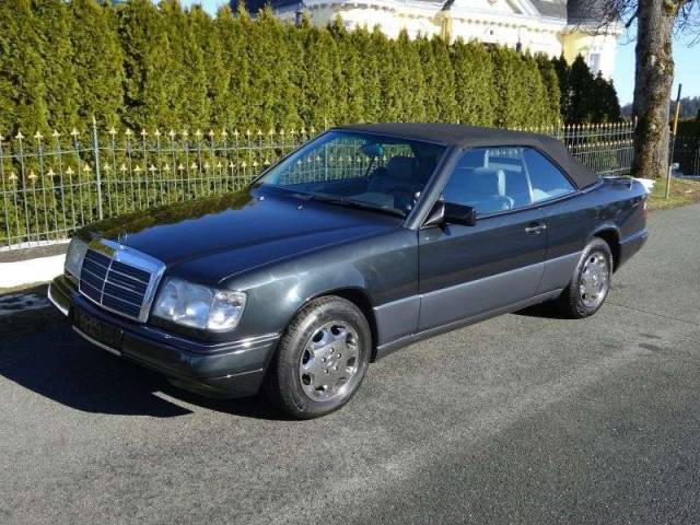 Mercedes-Benz 320 CE