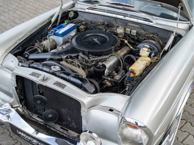 Mercedes-Benz 280 SE 3,5