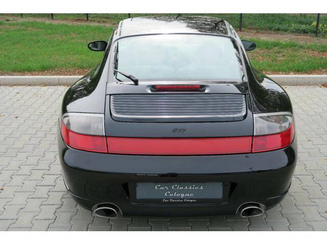 Porsche 911 Carrera 4S