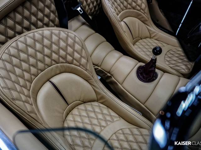 AC Cobra 427