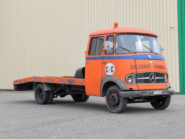 Bild 1/23 von Mercedes-Benz L 405 (1963)